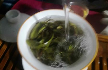 喝茶失眠？掌握三招泡茶秘诀，告别夜晚辗转反侧