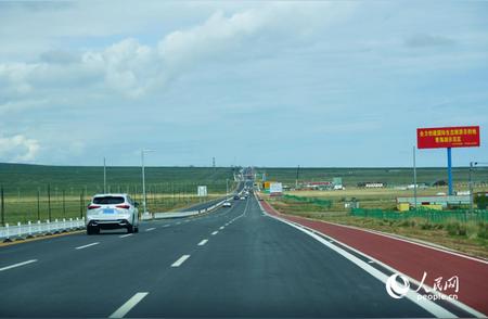 探秘青海旅游公路：遇见“高原蓝宝石”的奇迹